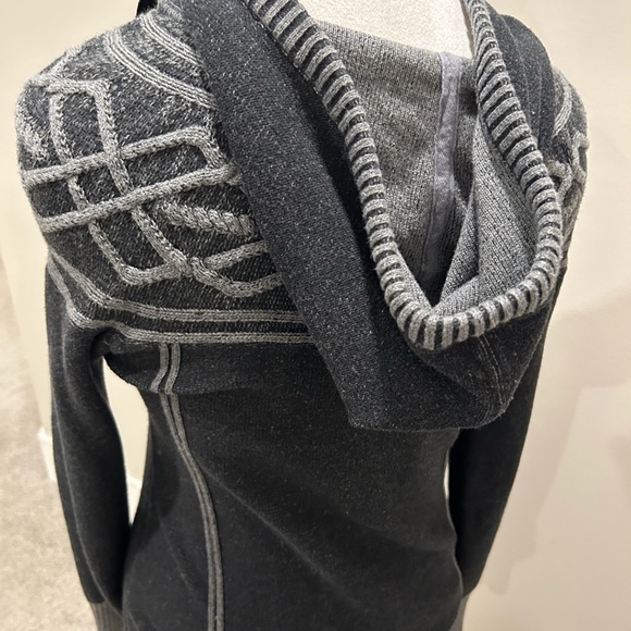 Eddie Bauer hoodie sweater - Picture 4 of 6